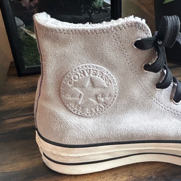 Platform Converse Hightop shoes - Picture 5 of 7